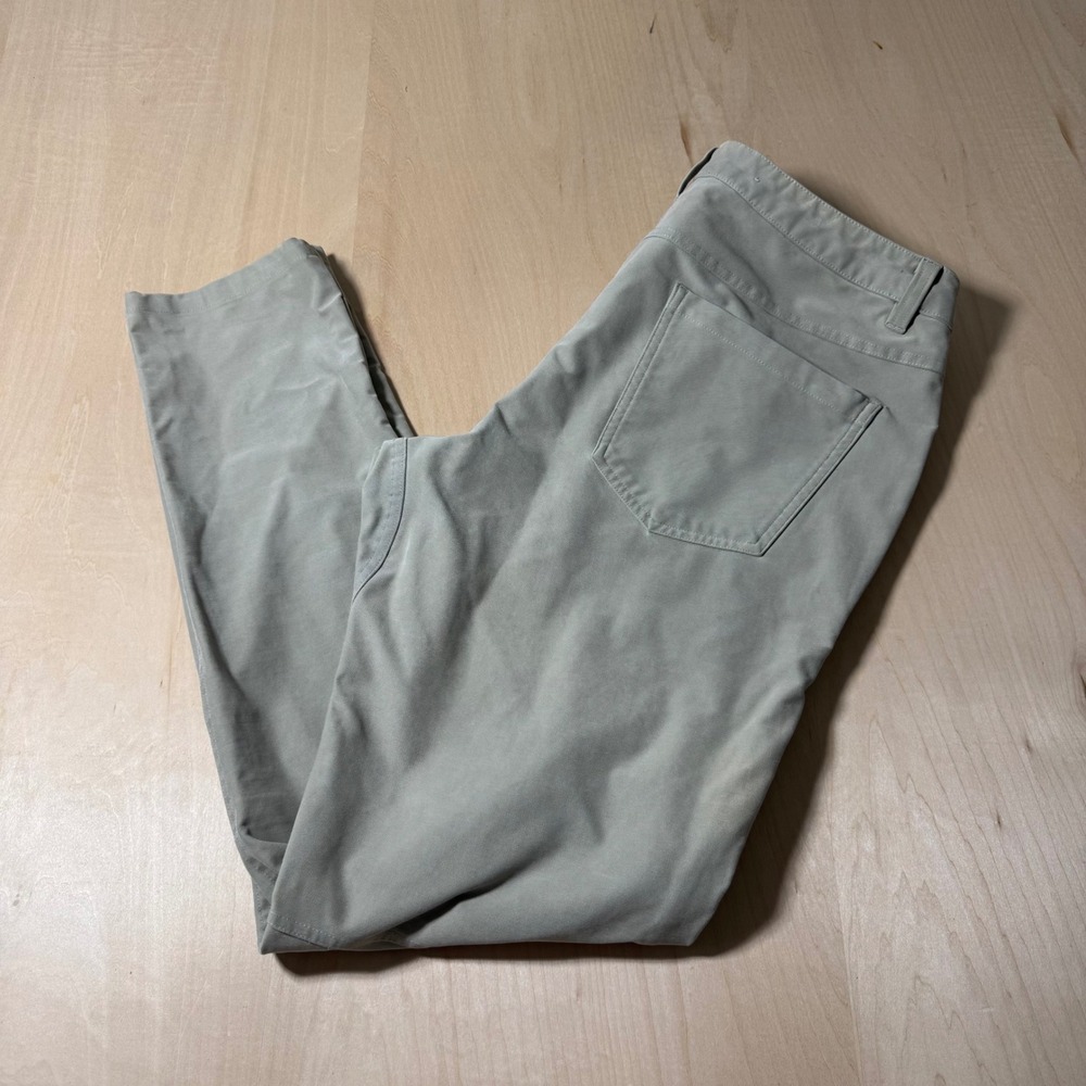 Lululemon ABC Commission Mens Pants Size 34  Light Khaki‎ Casual Commuter 34x32